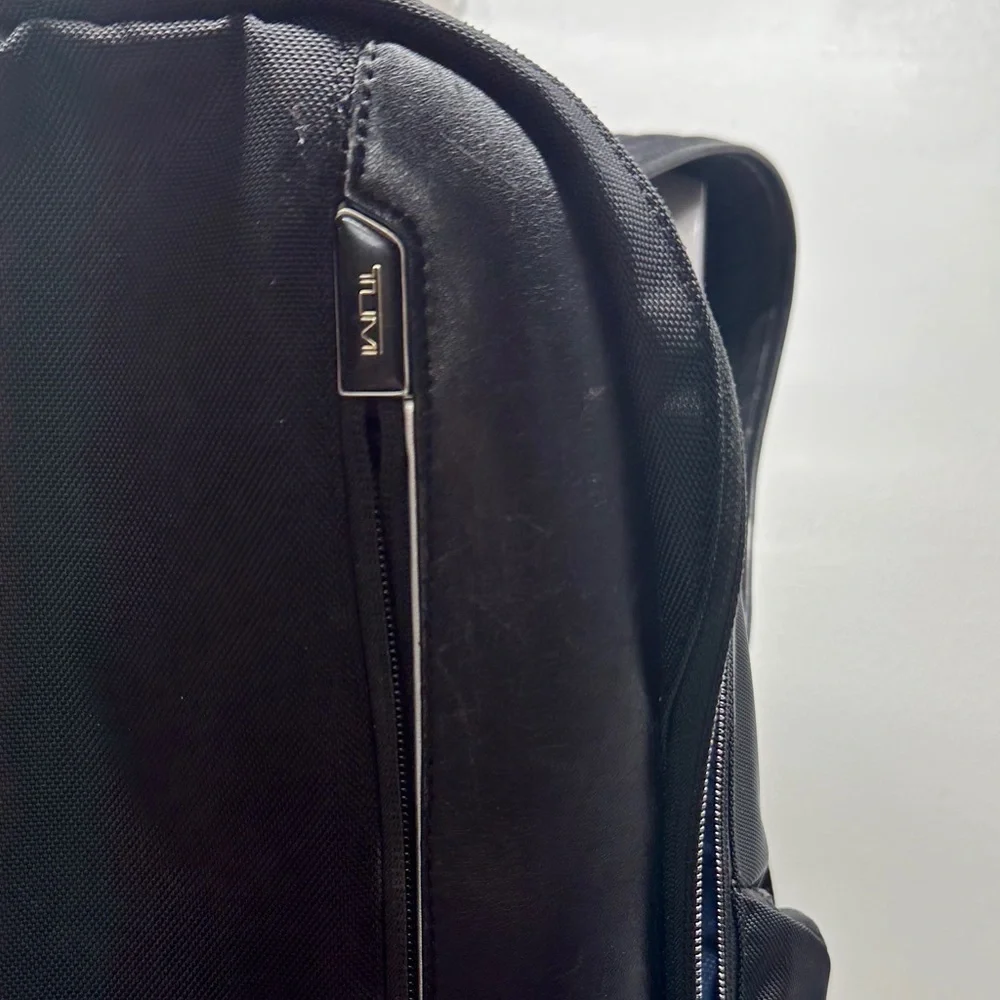 Tumi Arrive Logan Laptop Backpack Zip Rusksack Travel Bag Leather Nylon Black